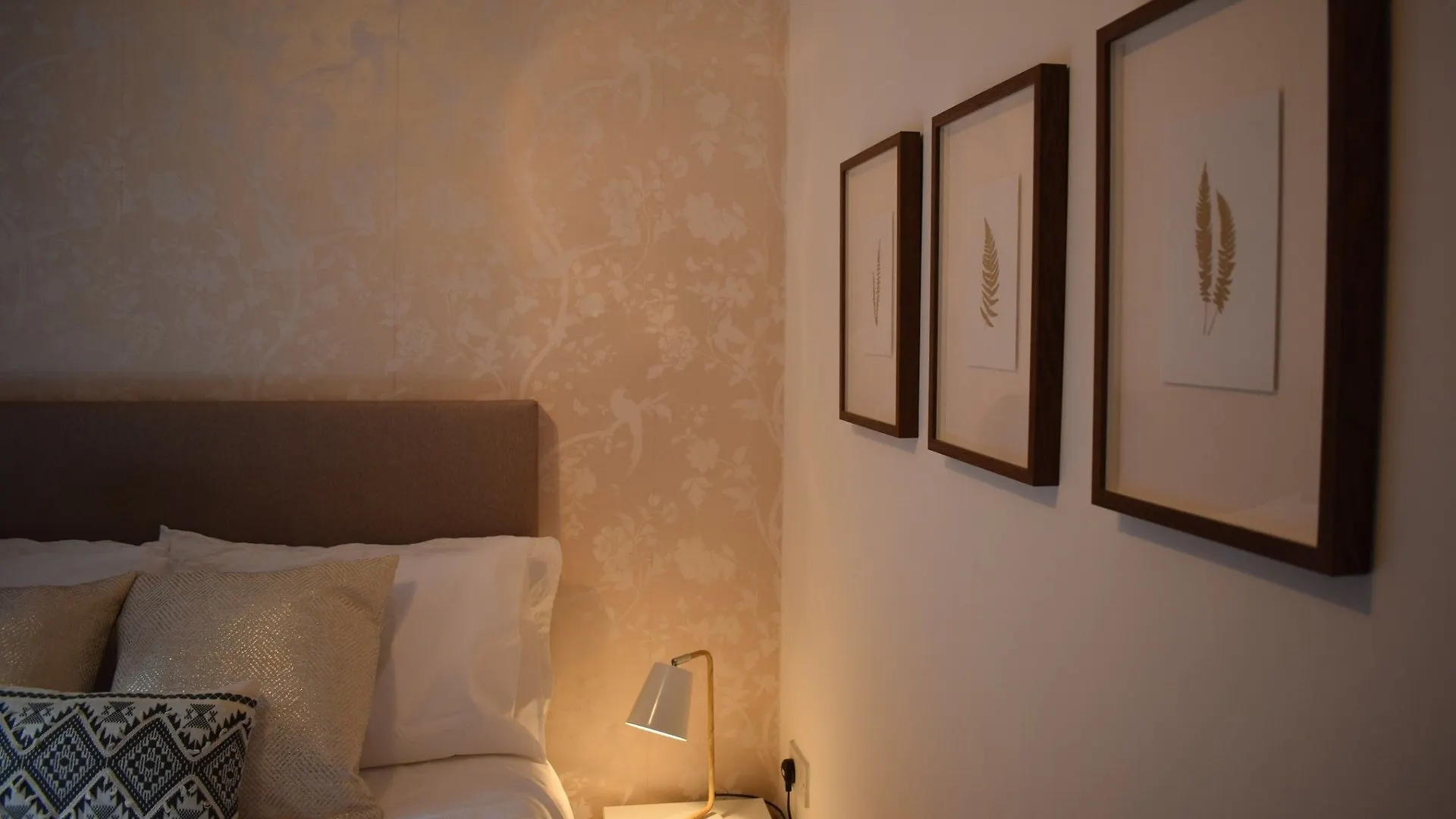 1 Bedroom Apartment In Central Dublin 0*,  Irland